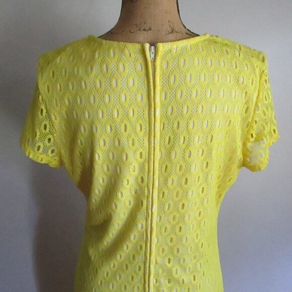 Y2K Vintage Bisou Bisou Yellow Lace Sheath Dress L 14 Crochet Overlay Boho Glam - Picture 8 of 17
